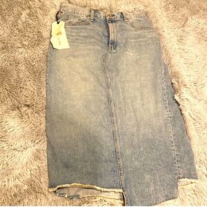 Rag & bone assymetrical pencil Skirt size 28 very soft cozy jean material